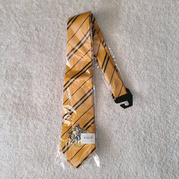 Harry Potter Hufflepuff Necktie - Picture 1 of 3